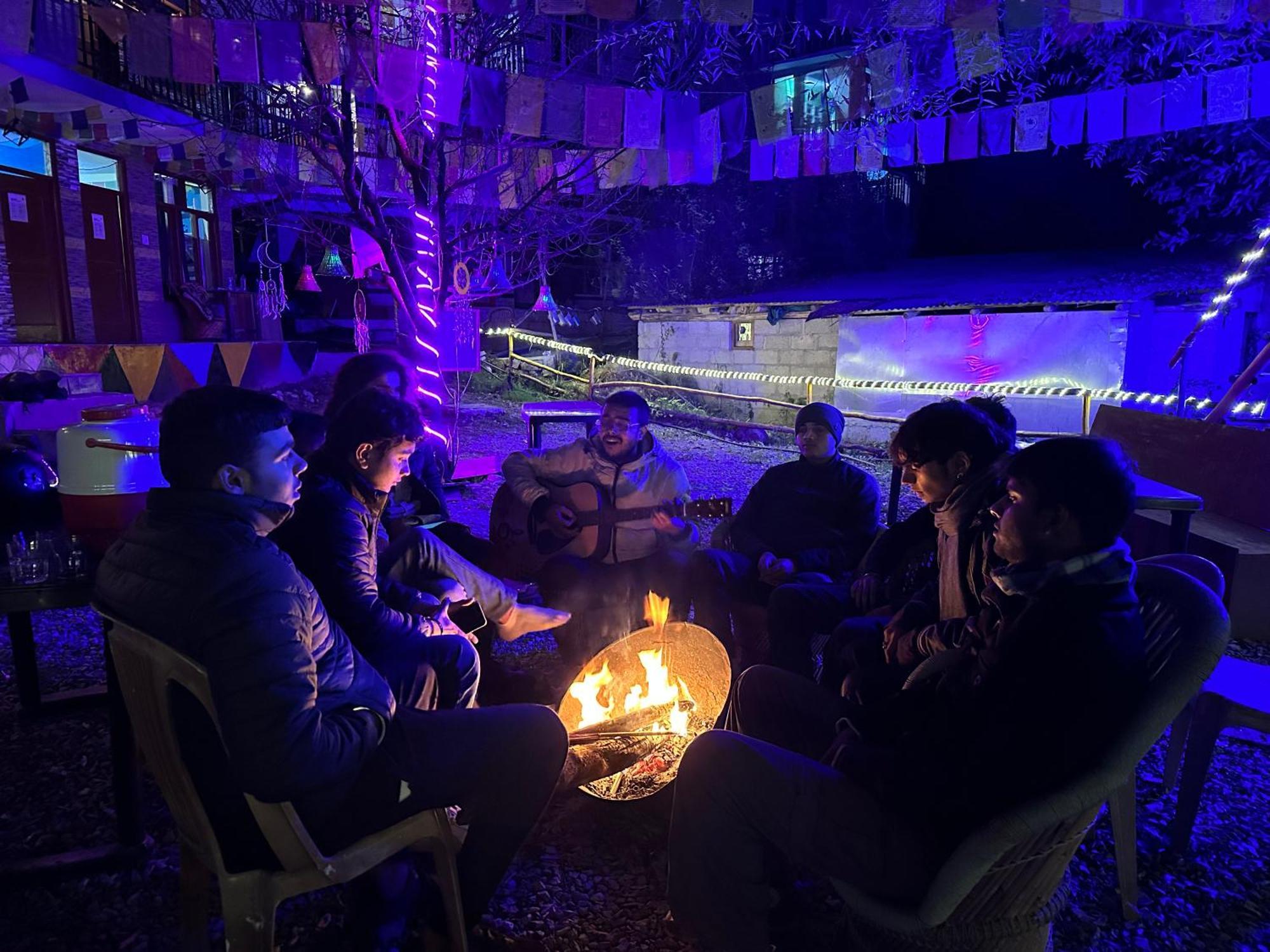 Hostel 360 Degree, Jibhi 외부 사진