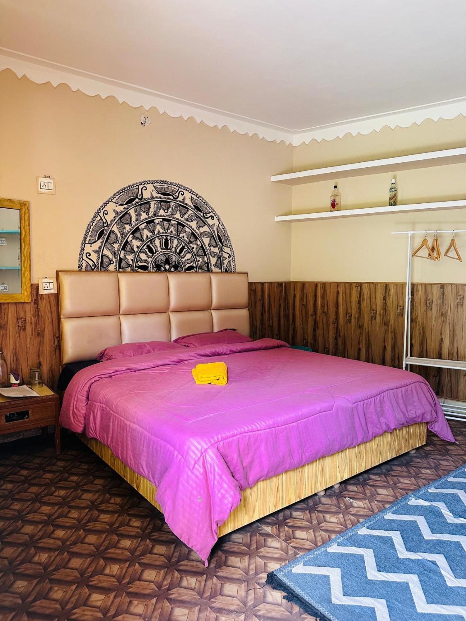 Hostel 360 Degree, Jibhi 외부 사진